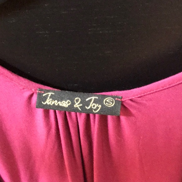 Tee - Picture 2 of 4